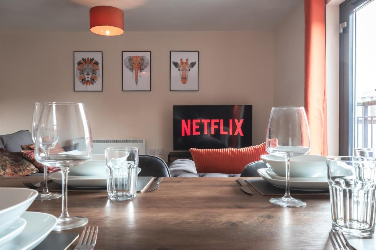 Best Price! 2 Bed City Centre - 4 Single Beds Or 2 Super King, Smart Tvs, Sofa Bed & Free Secure Parking Southampton Extérieur photo