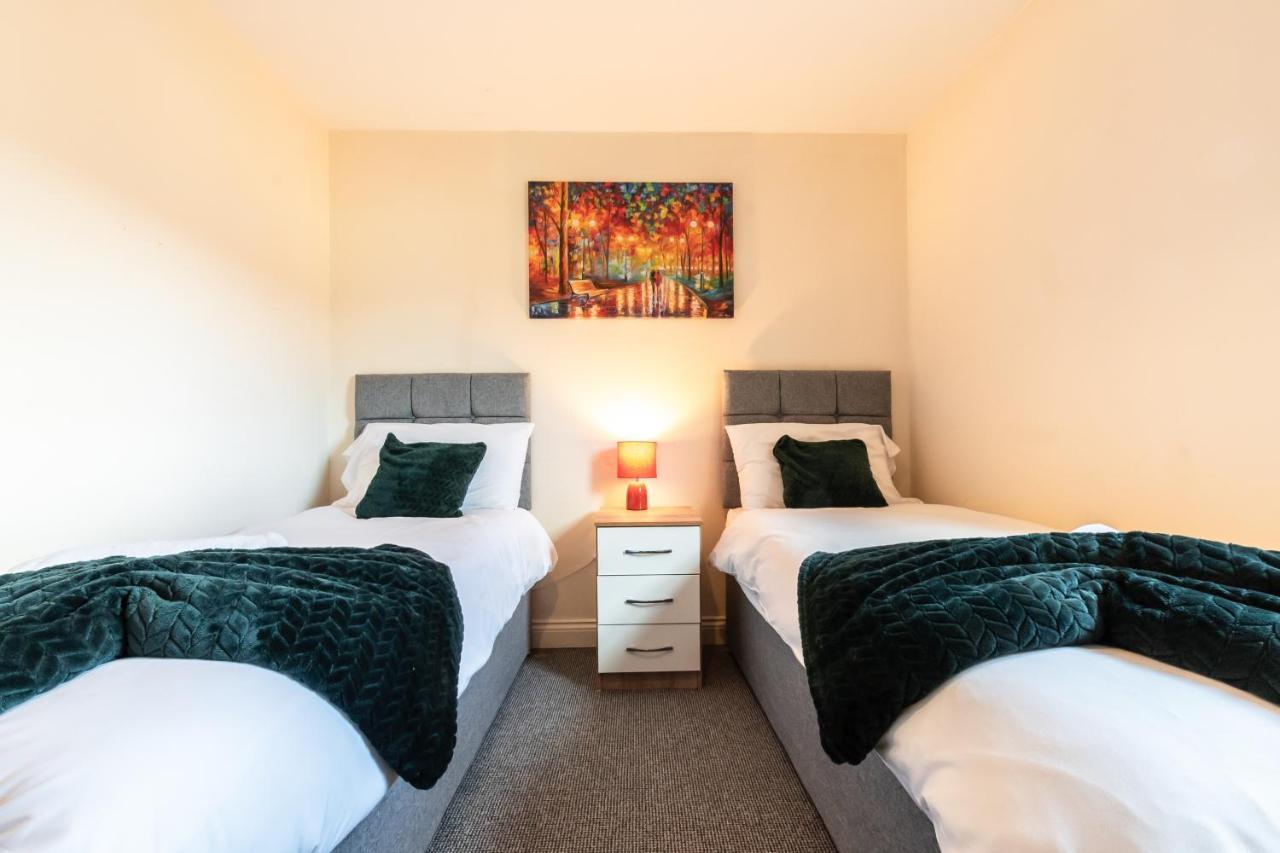 Best Price! 2 Bed City Centre - 4 Single Beds Or 2 Super King, Smart Tvs, Sofa Bed & Free Secure Parking Southampton Extérieur photo